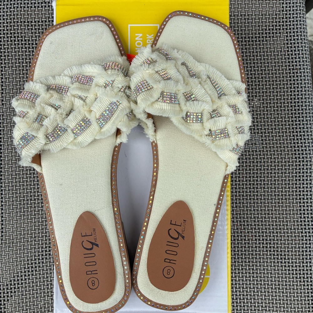Rouge Helium Cream and Brown Woven Sandals